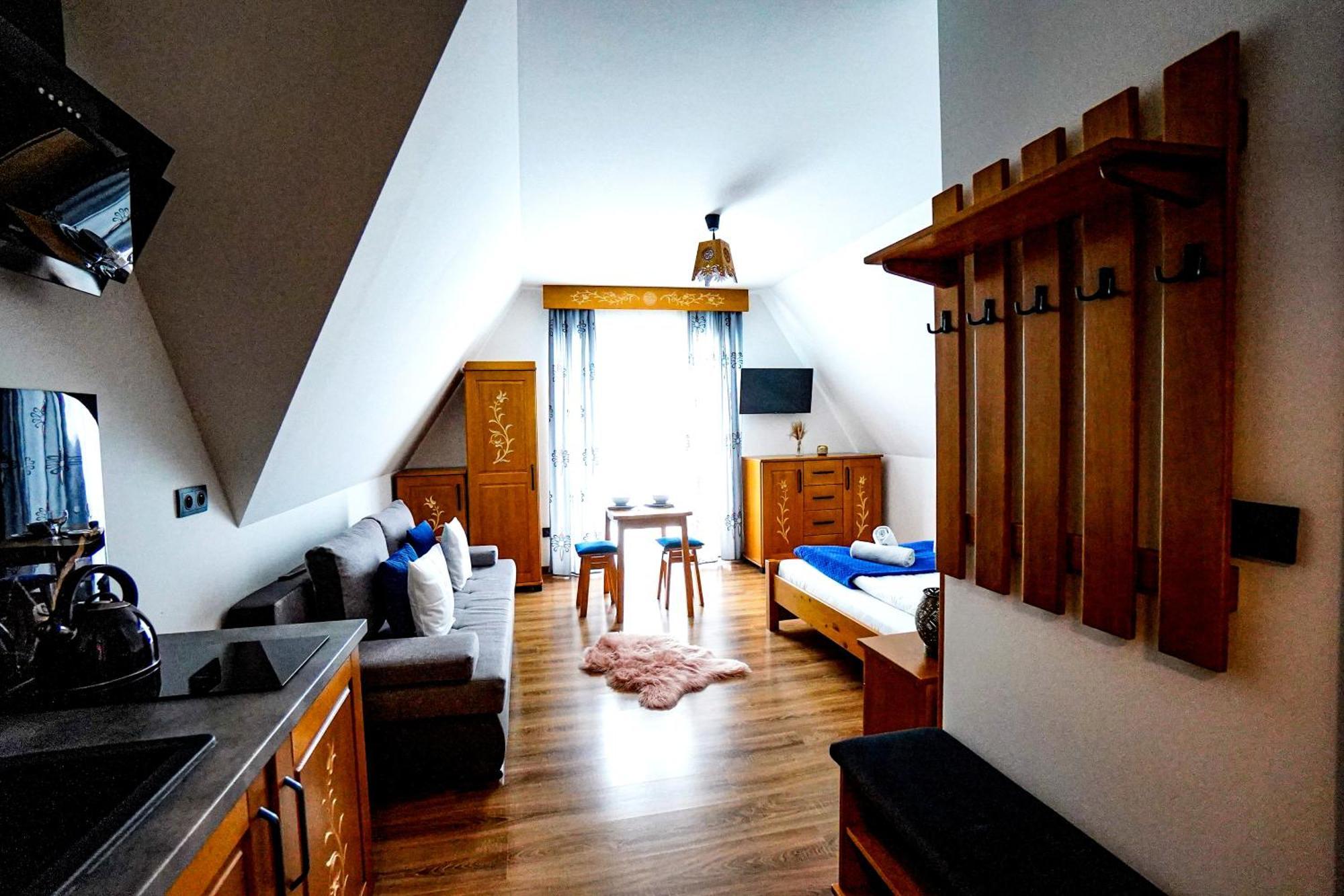 Apartamenty U Trebuniow ซุเค ภายนอก รูปภาพ